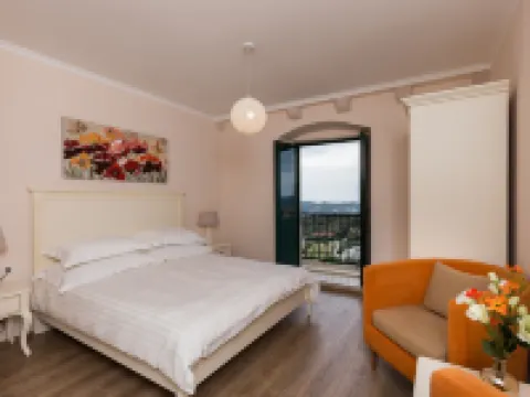 Apartment & Rooms Savonari Hotels in Orasac