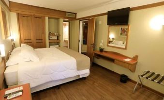 Tri Hotel