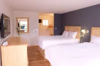 Golden Village Lodge Hotels in Golden