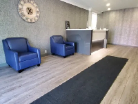 Super 8 by Wyndham Sarnia on Hotels in Sarnia