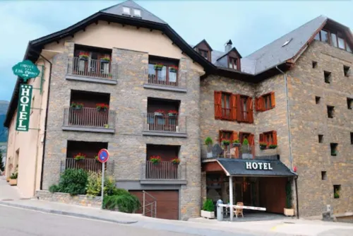 Eth Pomer Hotels in Vielha