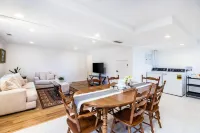 Quaint Homeaway Near Trails and Ski Resorts Hôtels à : Sandy