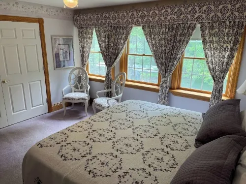 The Inn at Woodsong Acres Hotels in Conneaut