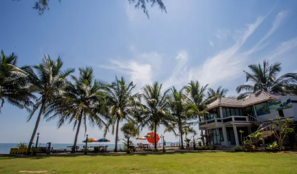 เรซิเดนซ์ริมทะเล - ชั้นแรก