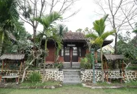Kebon Krapyak Cottage Syariah by Secoms Hotel dekat TOKO PLASTIK DAN PACKAGING HUMAIRA.PLAST