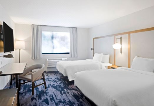 Fairfield Inn & Suites