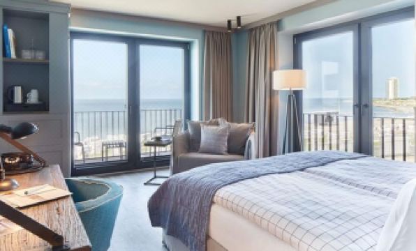 Lighthouse Hotel & Spa - Housity