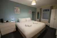 Irvine Riverside Guesthouse by Paymán Club Hotels in Irvine