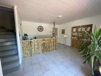 Les Trois cèdres Hotels in Marans