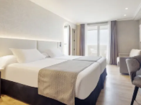 Hotel Ilunion San Sebastián Hotels near Comb of the Wind (Eduardo Chillida, 1976)