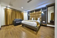 Hotel Six Seasons Hotels in Budgam