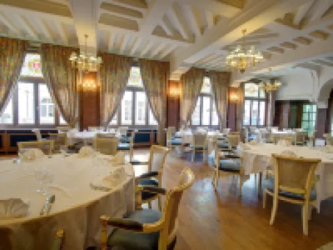 Hôtel de l'Univers Hoteles en Arrás