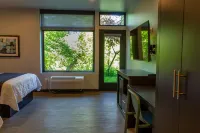 Watershed Hotel Hotels near Pick n Save