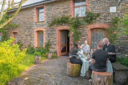 L'Hôt'Berge de Gannedel Отели в г. Месак
