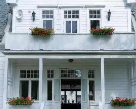 ヴィラ ソレ トリシール トリシルのホテル