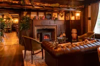 Prince of Burford Hotels in Minster Lovell