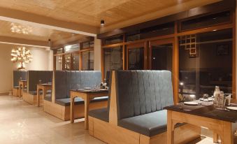 Mount Bayul Shangri-La Resort
