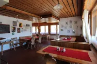 Hotel Al Rom Hotel a Tschierv