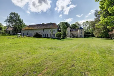 Domaine des Forges de la Vache Отели в г. Мев-Сюр-Луар