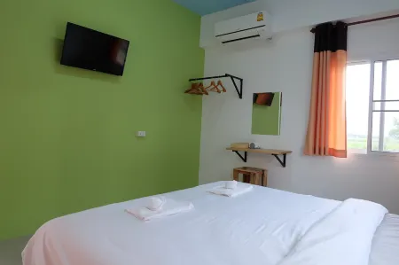 Rung ChiangRai Resort Отели рядом с достопримечательностью «Wat Pa Ban Lao»