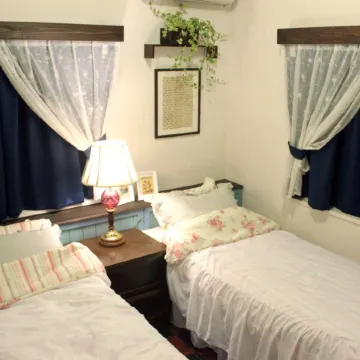 Okinawan. Sweet Home. T-8