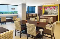 Sheraton Baltimore North Hotel - bar