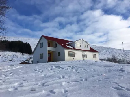 Öndólfsstaðir Farm B&B Отели в г. Thingeyjarsveit