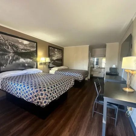 Loyalty Inn Rockingham