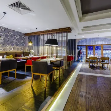 Bristol Tradition and Luxury