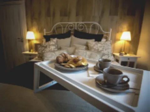 優雅民宿-薩萊諾老巷子 薩萊諾住宿飯店