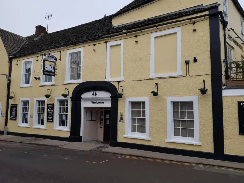 ザ スワン ホテル ワットン＝アンダー＝エッジのホテル