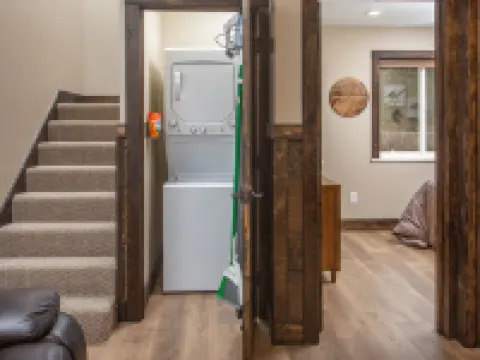 Alaska Back Country Cottages Hotels in Matanuska-Susitna