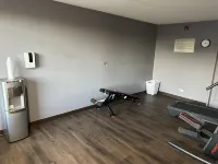 Quality Inn - Gym