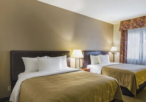 Quality Inn Fresno Yosemite Airport Hotels in Fresno