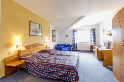 Seehof am Aartalsee Hotels in Mittenaar