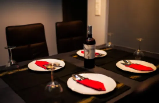 一卧室公寓 - 可容納4人 - 停車場，Wifi