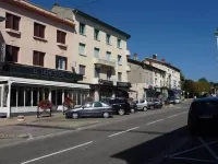 Hôtel Restaurant Le Lion d'Or Hotel a Sainte-Julie