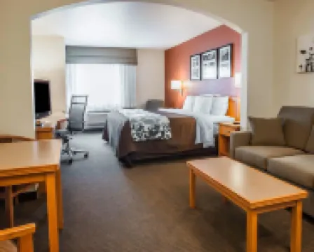 奧沙克湖舒眠酒店及套房 沃倫酒店