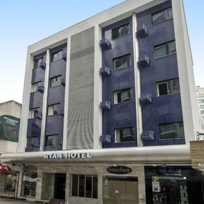 Hotel Ryan Hotels near Camboriu Bus Station