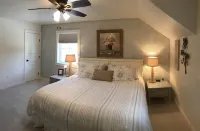 Snowgoose Pond Bed & Breakfast - Homestays