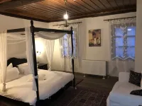 Varosi 4 Seasons Hotels in Naousa
