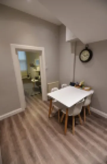 Slateford House Apartment Ground Floor Main Door