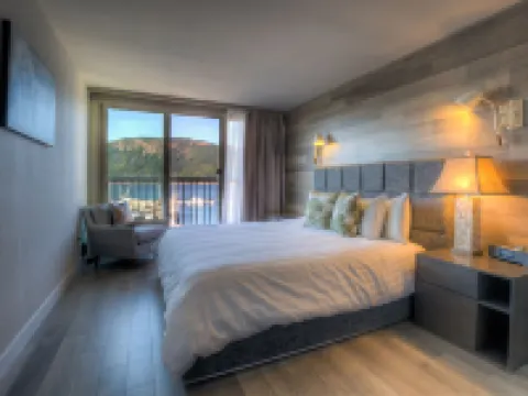 Oceanfront Suites at Cowichan Bay Hotels in Cowichan Bay