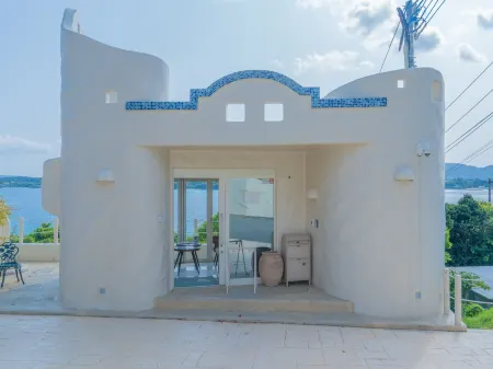 Yuki Suite Kourijima Отели рядом с достопримечательностью «Tiinuhama Beach»