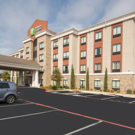 Holiday Inn Express & Suites SAN ANTONIO - FROST BANK CTR by IHG