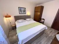 House Lara - 3-Star