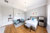 The Blackburn Inn and Conference Center Hotel dekat Mary Baldwin University
