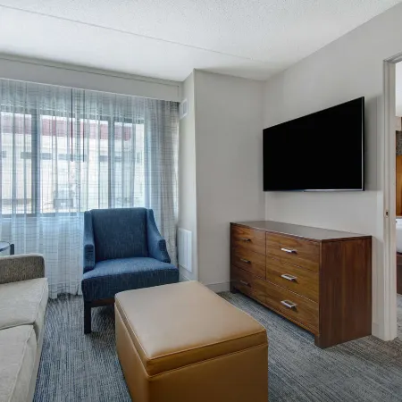 Embassy Suites by Hilton Detroit Metro Airport