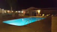 Cozy Inn - Pools