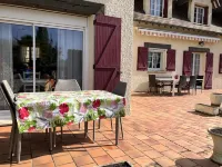 La Noisetiere Hotels in Seigy